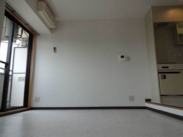 メゾン国分の洋室