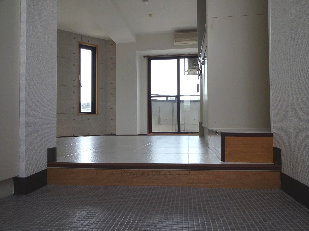 メゾン国分の玄関