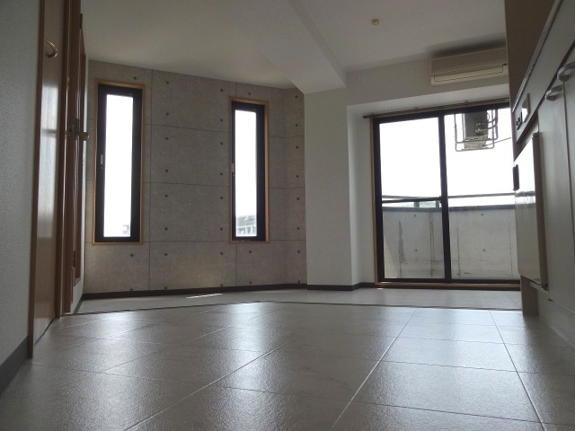 メゾン国分の洋室