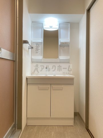 ルキア国分の独立洗面台