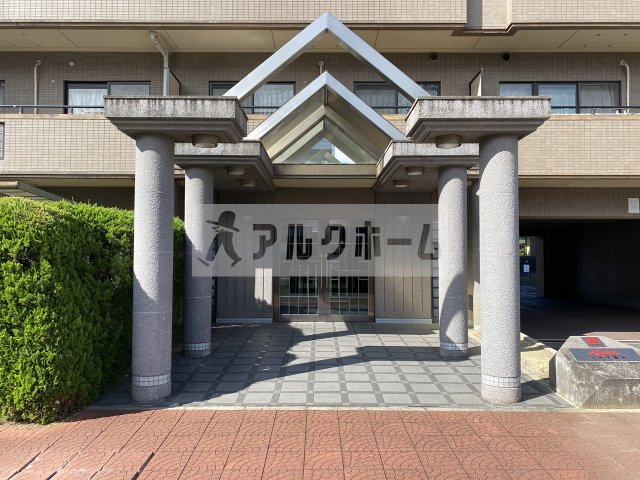 ルキア国分のエントランス