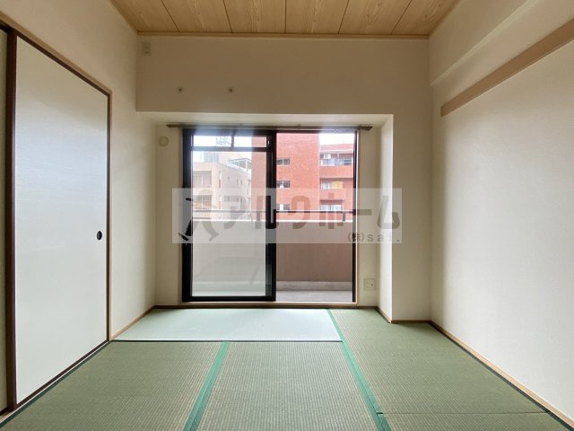 カーザｄｉポルタの和室