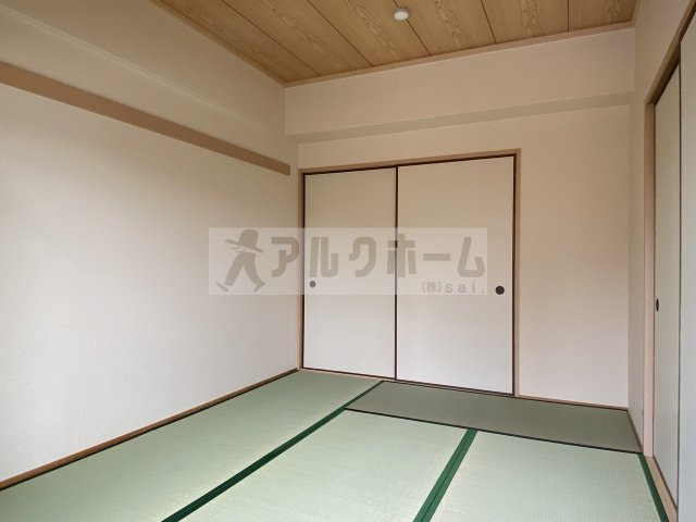 カーザｄｉポルタの和室
