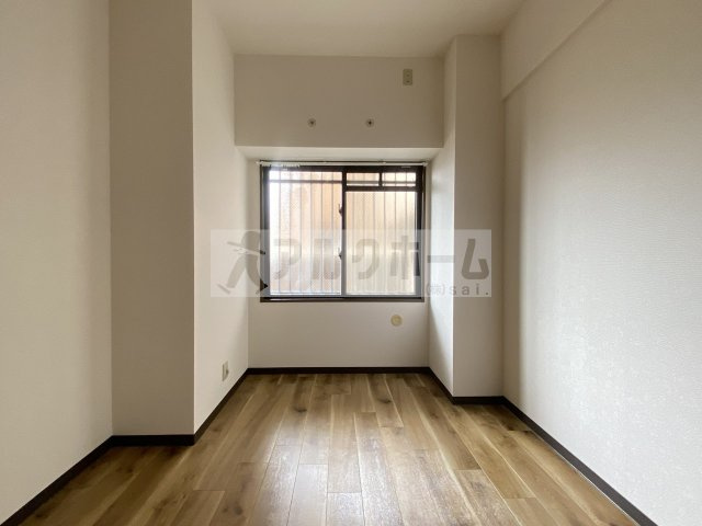 カーザｄｉポルタの洋室