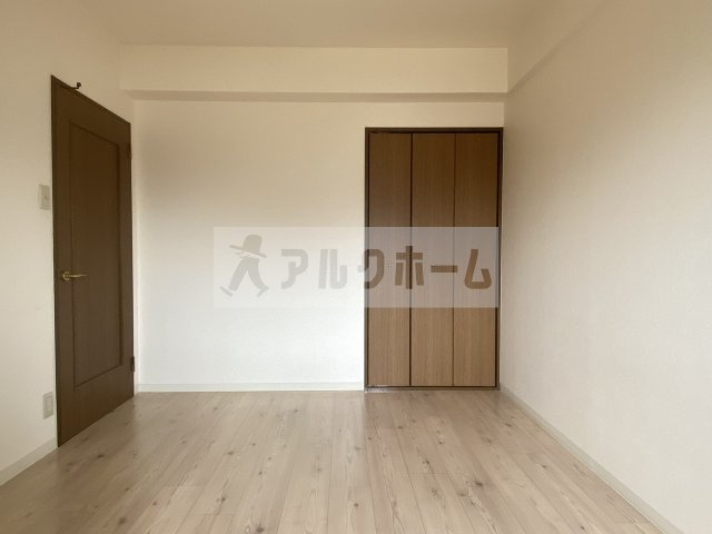 カーザｄｉポルタの洋室|カーザdiポルタ（柏原市国分西）　洋室②