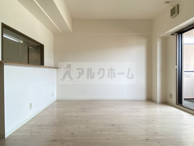 カーザｄｉポルタの居間・リビング|カーザdiポルタ（柏原市国分西）　リビング