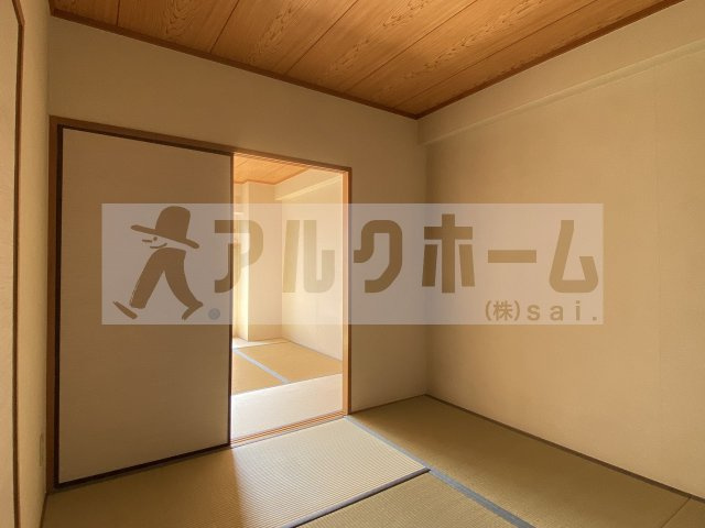 アルカザーレ国分西の和室