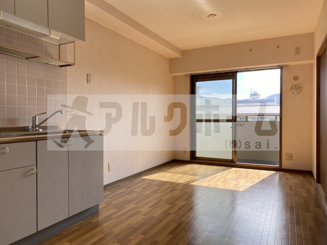 アルカザーレ国分西の居間・リビング