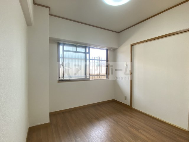 第2泰山ハイツの洋室