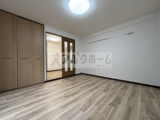 メゾンエトワールの居間・リビング