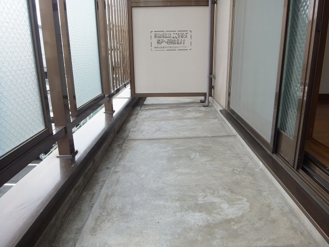 にしみマンションのバルコニー