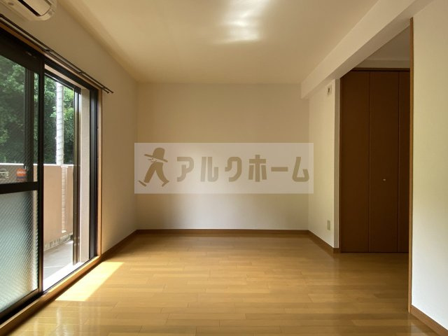 ソレイユの居間・リビング|ソレイユ　洋室