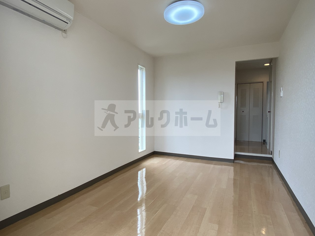 ハイネス石川の居間・リビング|ハイネス石川（河内国分駅・道明寺駅）　洋室