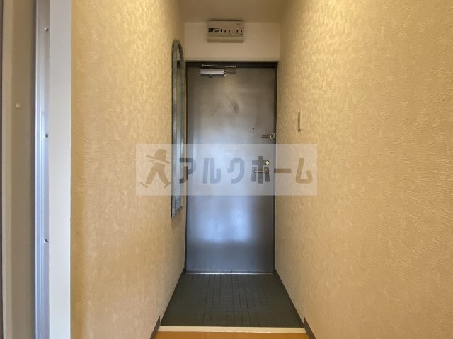 ハイネス石川の玄関|ハイネス石川（河内国分駅・道明寺駅）　玄関