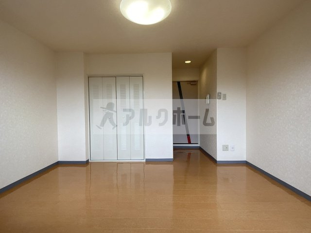 ハイネス石川の居間・リビング|ハイネス石川（河内国分駅・道明寺駅）　居室スペース
