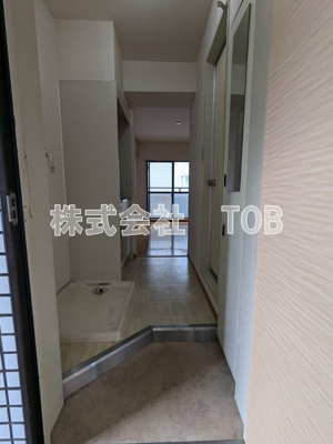 【玄関】 | レジデンス明大前 