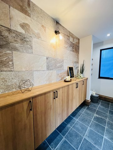 言葉はいらない家ＩＮ辻堂東海岸の玄関|玄関