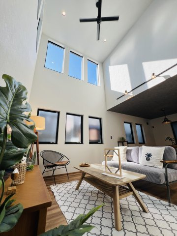 言葉はいらない家ＩＮ辻堂東海岸の居間・リビング