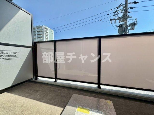 グランディール上前津のバルコニー|暖かな日差しのふりそそぐバルコニー