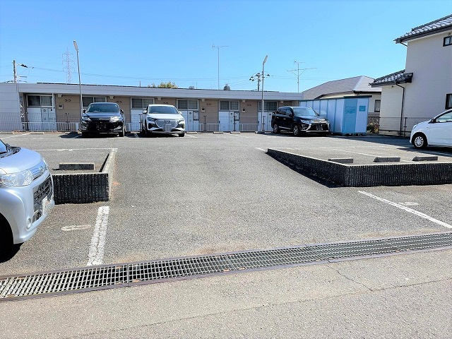 レオパレススプリングBの駐車場|画像5