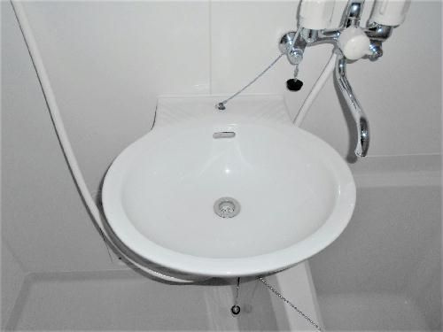 レオパレスオークトゥリーズの洗面所