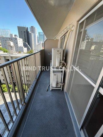 サンハイム第2中津のバルコニー|外からの目が気にならないバルコニーで洗濯物が干せます