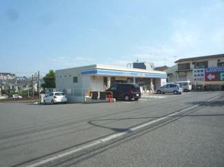 ローソン旭本村町店まで300m