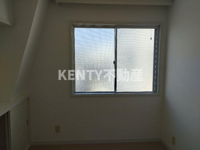 【寝室】 | 三恵ハウスB | ゆとりの広さです