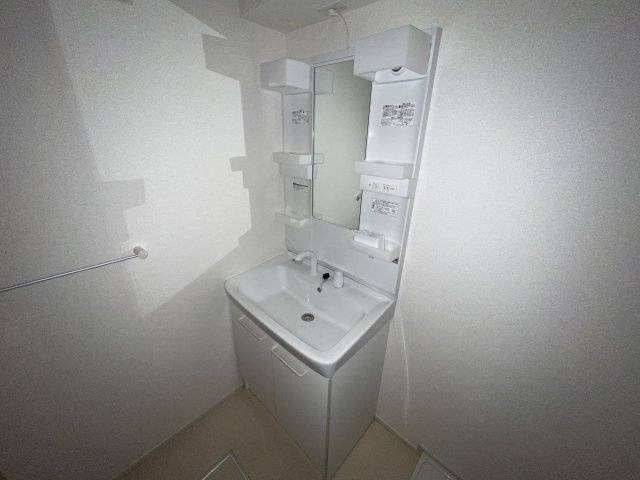 ウッドストックの独立洗面台