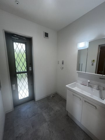 シアラ直川小学校前・デザイナーズ戸建賃貸・95045の洗面所