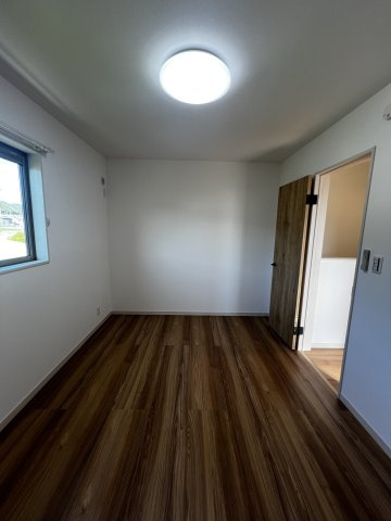 シアラ直川小学校前・デザイナーズ戸建賃貸・95045の洋室