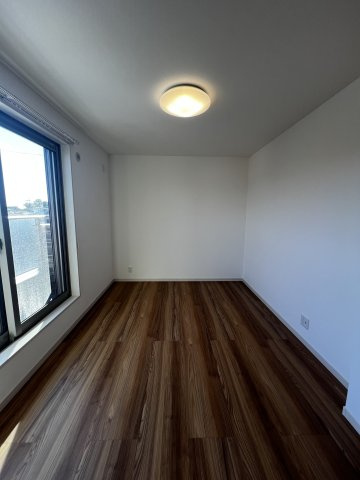 シアラ直川小学校前・デザイナーズ戸建賃貸・95045の洋室