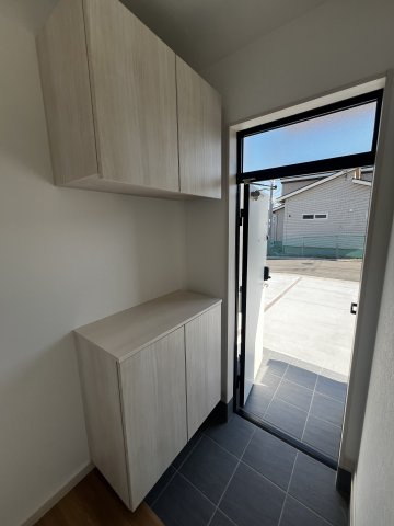 シアラ直川小学校前・デザイナーズ戸建賃貸・95045の玄関