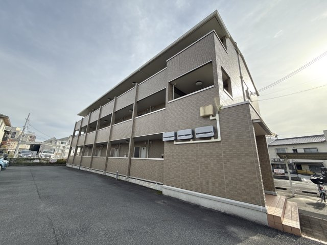 ウィステリアコート