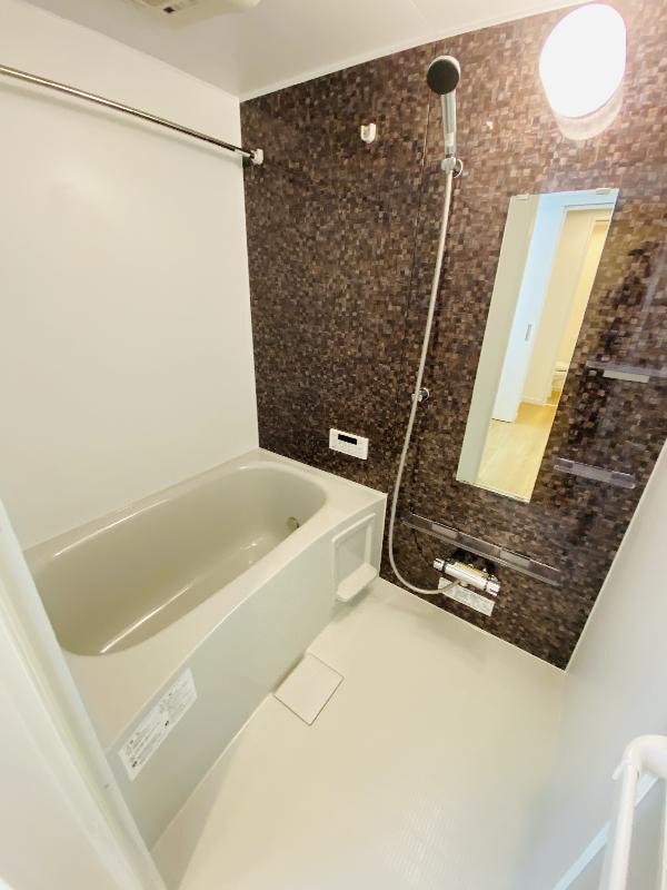 F8石津の浴室