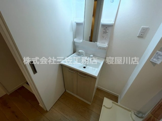 F8石津の独立洗面台