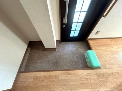 【玄関】 | 古室1丁目貸室