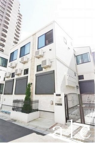 新宿区高田馬場２丁目のアパートの外観|外観もきれいです