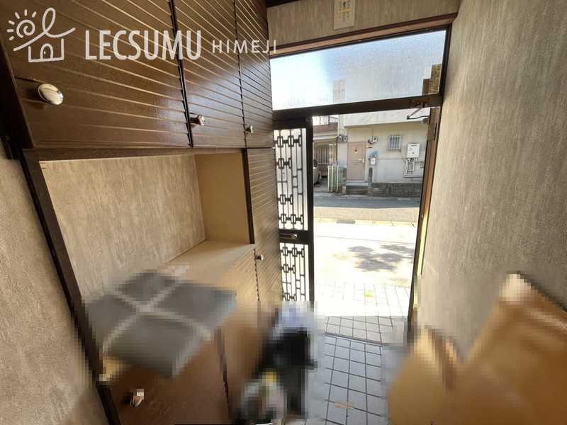 姫路市勝原区宮田/中古戸建の玄関