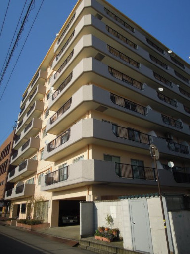 福井グランドハイツの外観