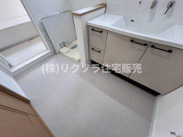 星田北4丁目　中古一戸建ての脱衣所|■物件内覧・資金計画相談・住宅ローン相談、リフォーム相談、お問合せ受付中■
※当日・翌日のご内覧、ご相談はお電話でのお問合せがスムーズです！