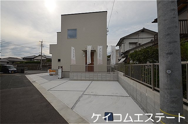 新築住宅　八幡西区春日台３丁目の駐車場|駐車場4台可能