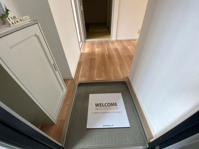 サンライフサルビアの玄関