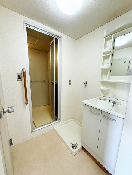 ファミール伏見A棟