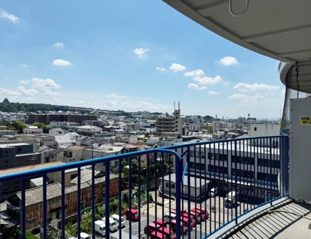 ファミール伏見A棟