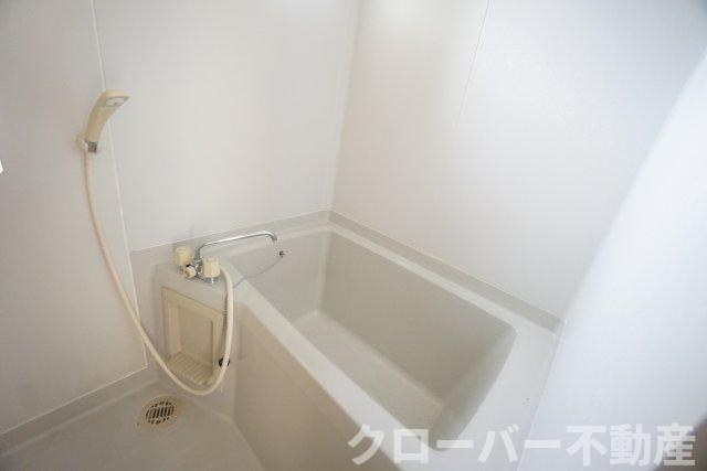 パーラメントBの浴室