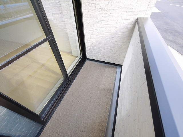 フォレ・リヴィエールⅠのバルコニー|落ち着いた時間を過ごせるバルコニーです