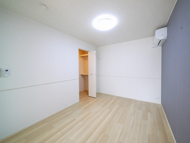 フォレ・リヴィエールⅠの洋室|コンパクトで使いやすい洋室です