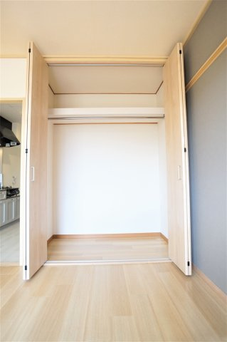 フェニックス小川２号棟の収納|大きい収納ですのでたっぷり入りますよ