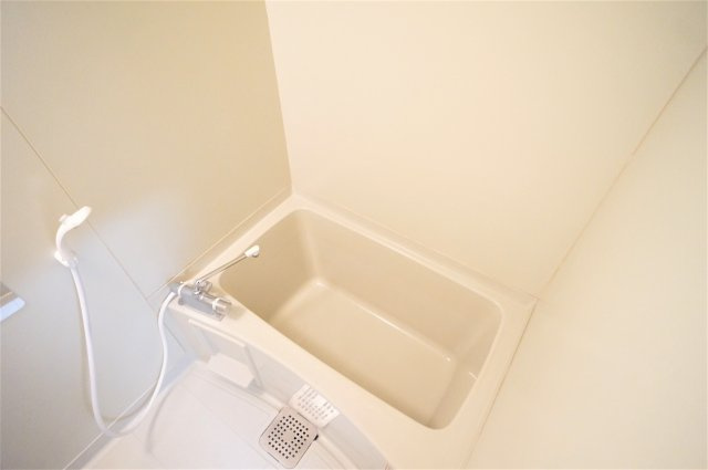 フェニックス小川２号棟の浴室|ゆったりお風呂は疲れも癒されますね